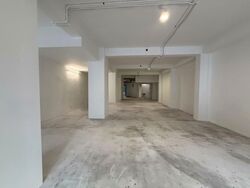 North Canal Road (D1), Retail #599580661